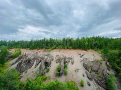 -峡谷浮石林景区