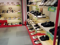 -大脚丫鞋服批发(真光店)