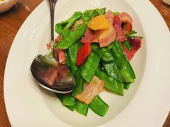 荷兰豆炒木耳-青岛海景花园大酒店·白果树餐厅青岛菜