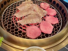-極屋鮨牛 · 烧肉酒场(时代C馆店)