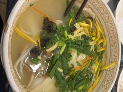 -桥香园云南过桥米线(金马碧鸡店)