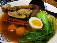 无牌小范必食车仔面-無牌小范·香港明星美食