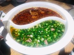 鸳鸯水煮牛肉-成都吃客(九眼桥店)