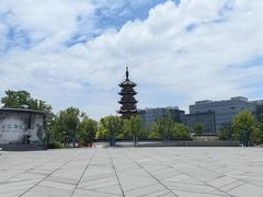 -龙华寺