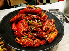-巴厘龙虾·榜首油焖大虾(音乐学院·沿江酒馆店)