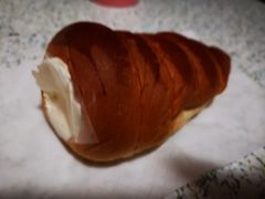 奶油牛角面包-新侨三宝乐面包店(崇文门店)