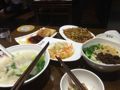 -张氏宽窄巷成都名小吃(茂业百货华强北店)