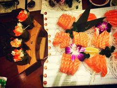 -青瓦餐厅·生鱼片·韩园烤肉(西塔店)