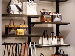 -COACH蔻驰(银泰店)