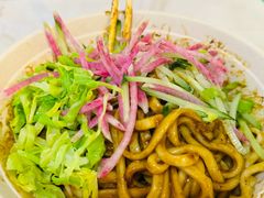 -黑八私房老北京炸酱面