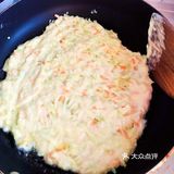 宝宝爱吃五分钟开饭的茭瓜鸡蛋饼