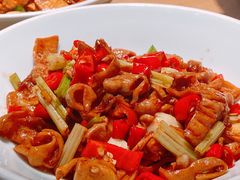 特色肥肠-沅江水·湖南家宴(南村万博长隆商圈店)