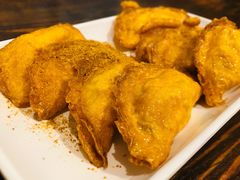 -爆炸头阿姨小四川正宗川味小吃(无任何分店)