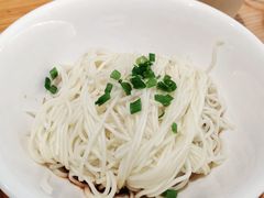 -诚铭记·虾仁汤包·成都小吃(融创店)