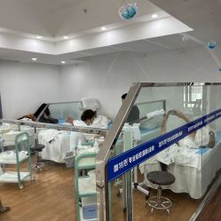 -蕾特恩专业祛痘皮肤管理