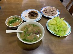 羊杂汤-老爆肚满五香烧牛羊肉