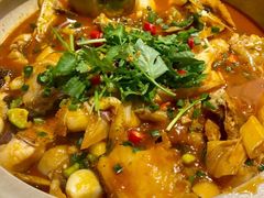 -魏铭鱼头捞饭(晋阳路店)