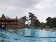 -七彩云南欢乐世界