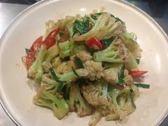 -俭寨大盘鸡·缸子肉·小公鸡·新疆菜(云通店)
