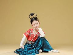 -经典婚纱摄影美学馆·私人定制