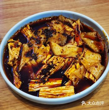 #天天领红包 「高担酿皮」「流汁宽粉」「炒凉粉」「牛