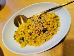 -关东小磨东北菜(上海长风大悦城店)