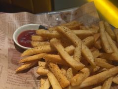 -MARU玛露音乐餐厅(大学路店)
