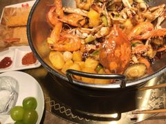 -七欣天香辣蟹火锅(上海银亿滨江店)