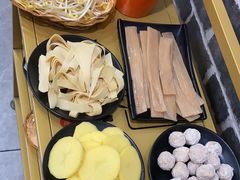 -曹丞相·地锅鸡·地锅鱼(武林店)