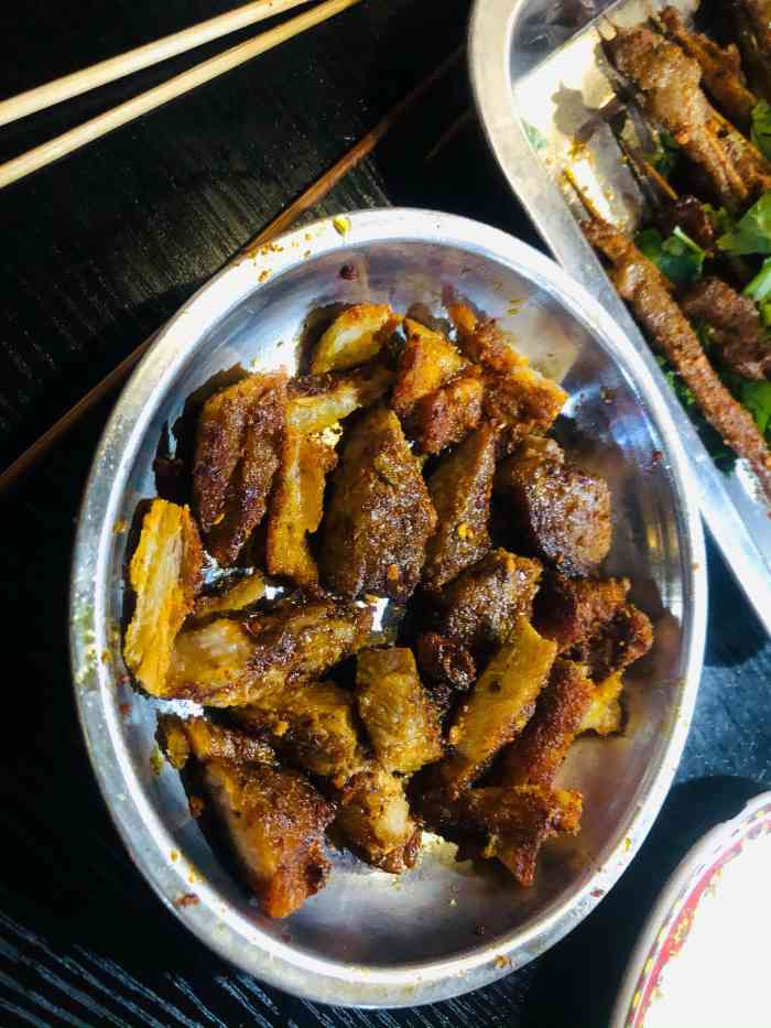 峨边一支香烧烤-"到乐山玩,被当地一个朋友带到的一个烧烤店.