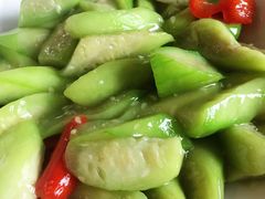 清炒丝瓜-天桥饭店·特色海鲜(金山嘴渔村店)