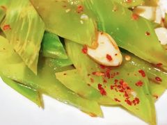 -宏兴烤鱼山庄(宣恩总店)