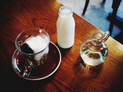 -ROAST coffee & eatery