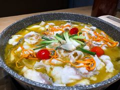 -山城外·非遗酸菜鱼(新都汇融店)