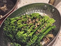 香松碎烤西兰苔-CRAZYONES西班牙海鲜饭(上海美罗城店)