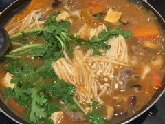 金针肥牛火锅-青松馆韩国料理(香港中路佳世客店)