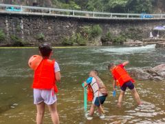 -安吉龙王山峡谷漂流