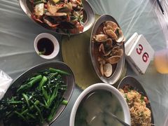 -红月湾海鲜饭店•沙滩海景(双月湾店)