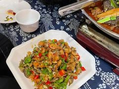 -临江餐馆二楼美食部落