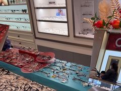 -宝岛眼镜·星创视光中心(新世界店)