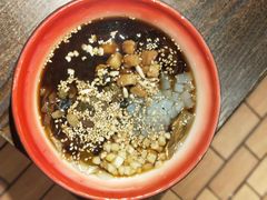 -爆炸头阿姨小四川正宗川味小吃(无任何分店)