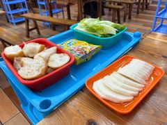 -广味炭炉鸡煲(宝业路分店)