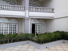 -芽庄日出海滩水疗酒店