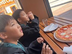 -城市大道红炉披萨烘焙坊