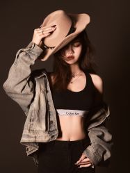 -绝对人气写真艺术中心