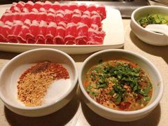 -海底捞火锅鲜切牛肉主题店(长寿路店)