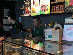 -星巴克臻选(郑州中原万达店)