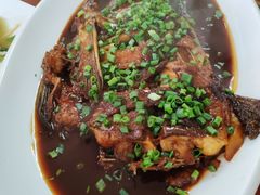 四明湖鱼头-品雅轩农家乐