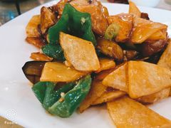 -鹤乡东北菜(崮山路店)
