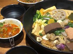 -万记麻辣烫国展总店